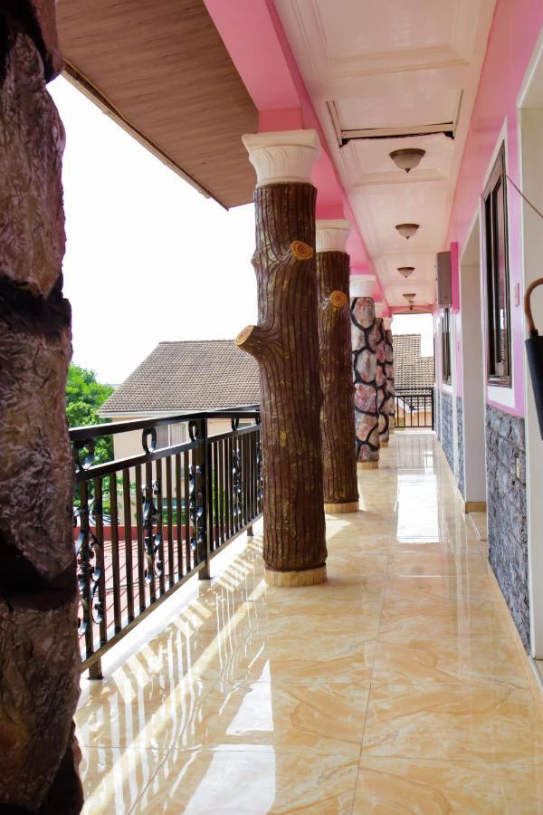 Hilton View Hotel Ogbodjo Exterior foto